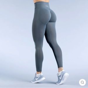 DFYNE Dynamic Stone Grey Leggings